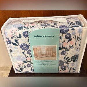 New aden + anais Essentials Floral Blue & Pink 3-Piece Bedding Set